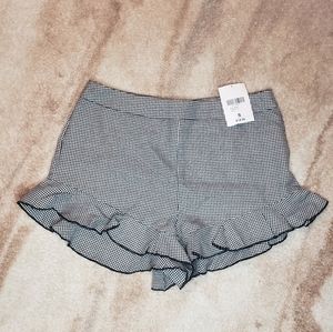 Black and white ruffle shorts